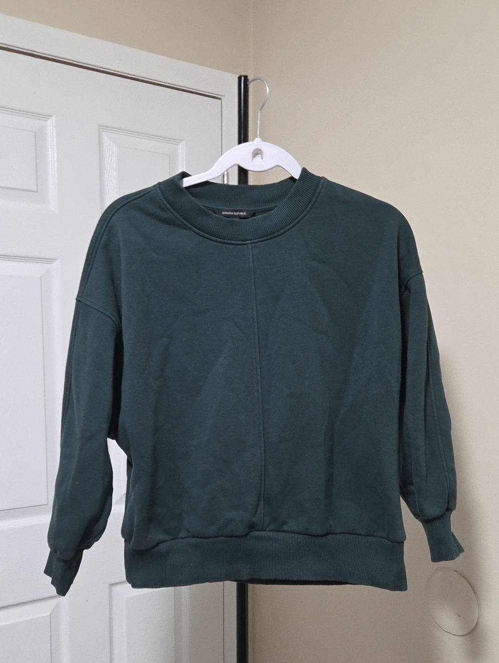 Banana Republic Cotton Blend Crewneck Sweater in Forest Green